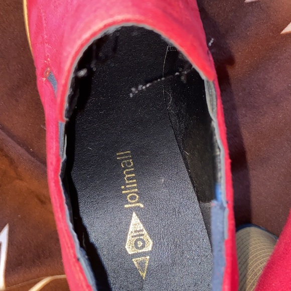 Red shoes - Picture 3 of 3